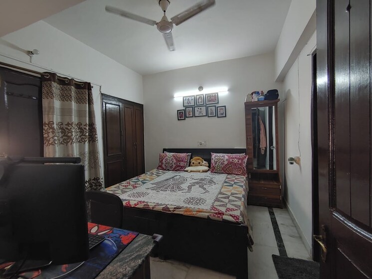 Bedroom, ss-southend-floors 2 Bedroom 950 Sq.Ft. Builder Floor In South City 2 Gurgaon 9097140