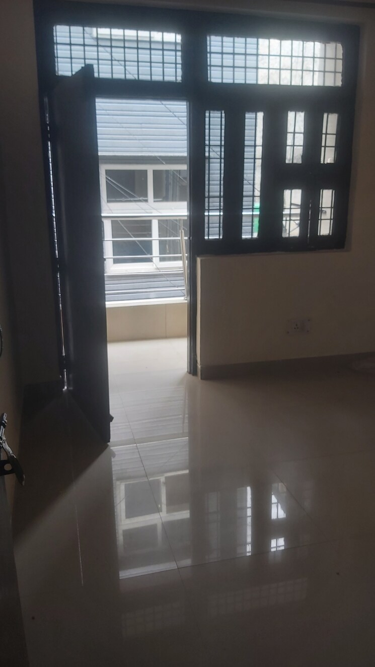 Kitchen, mayur vihar 2.5 Bedroom 450 Sq.Ft. Builder Floor In Mayur Vihar Delhi 9097145