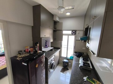 Team Area in 2 BHK Apartment at Riddhi Garden, Malad East – for Rent