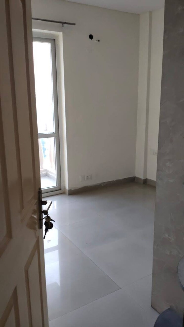 Room, bptp-park-prime 3 Bedroom 1999 Sq.Ft. Apartment In Sector 66 Gurgaon 9097162