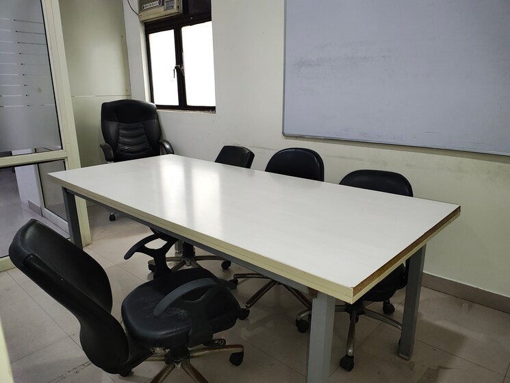 Team Area, sector 10 Commercial Office Space 3000 Sq.Ft. In Sector 10 Noida 9097163