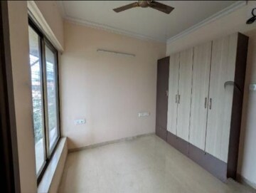 Bedroom in 2.5 BHK Apartment at Kalpataru Hills, Manpada – for Rent
