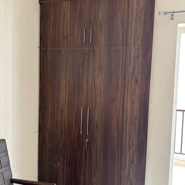 Furnished Amenities in 2 BHK Apartment at Panchsheel Greens, Sector 16 Greater Noida – for Rent