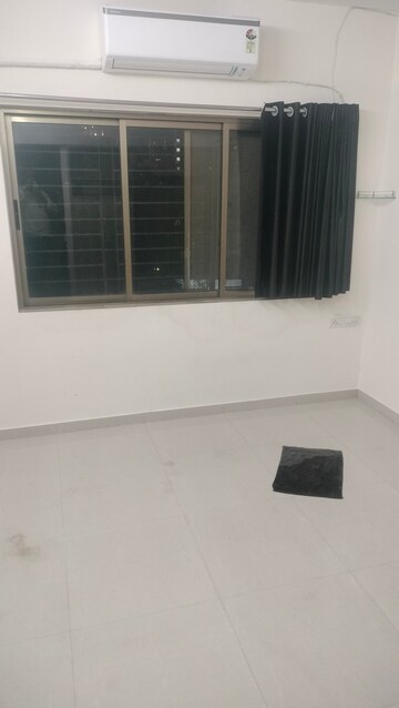 Room in 1 BHK Apartment at Dadar West – for Rent