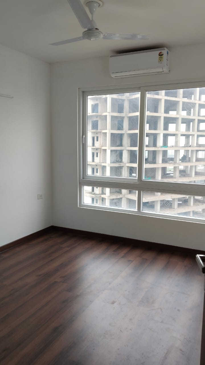 2 BHK Apartment For Rent in Raheja Vedaanta