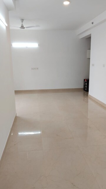 Room in 2 BHK Apartment at Raheja Vedaanta, Sector 108 – for Rent
