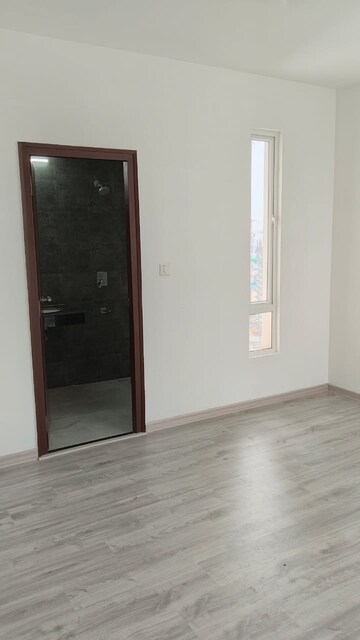 Room in 2 BHK Apartment at Raheja Vedaanta, Sector 108 – for Rent