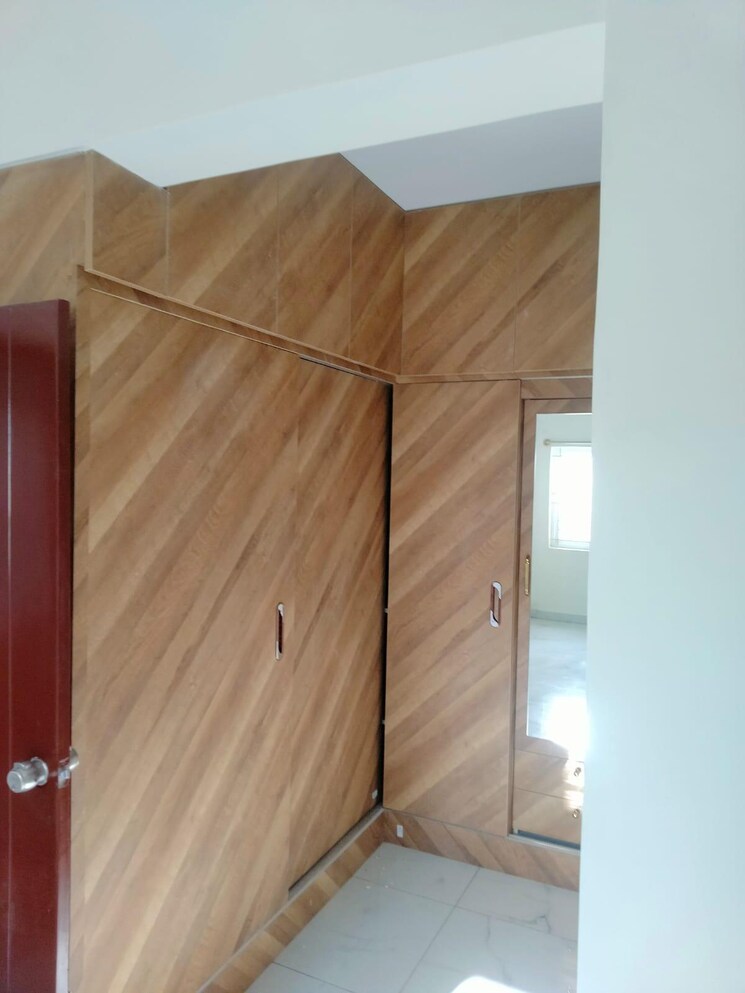 Room, sv-sri-sai-brindavan 3 Bedroom 1890 Sq.Ft. Apartment In Kr Puram Bangalore 9097250