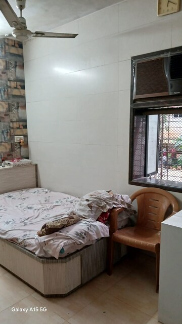 Bedroom in 3 BHK Apartment at Satellite Tower, Goregaon East – for Rent