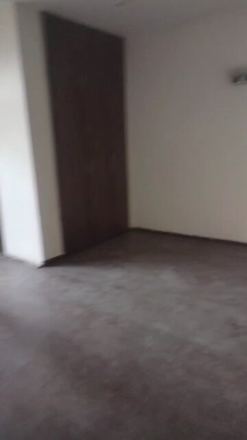 Room in 4 BHK Apartment at BPTP Park Elite Premium, Sector 84 – for Rent