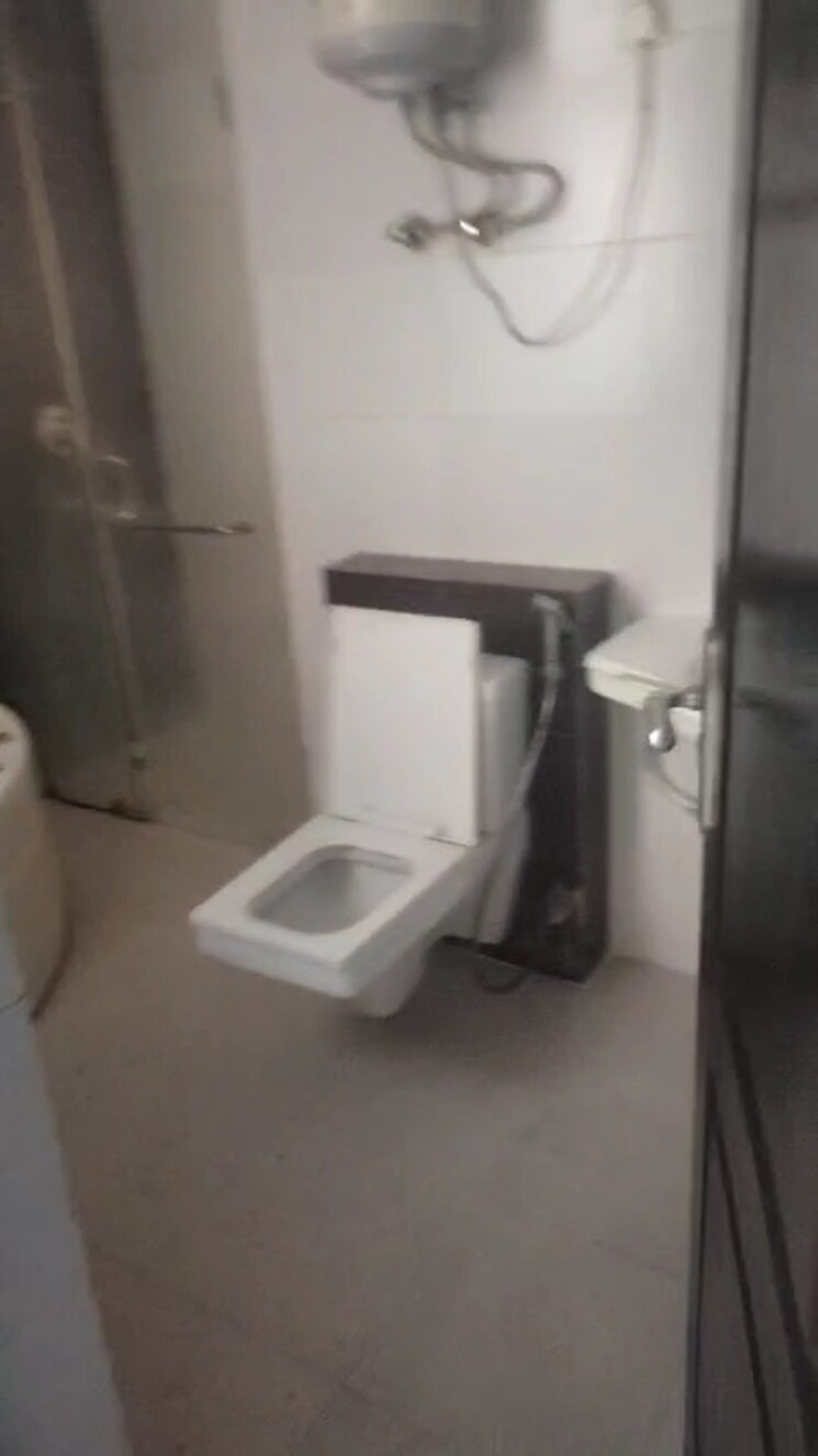 Bathroom, bptp-park-elite-premium 4 Bedroom 978 Sq.Ft. Apartment In Sector 84 Faridabad 9097294