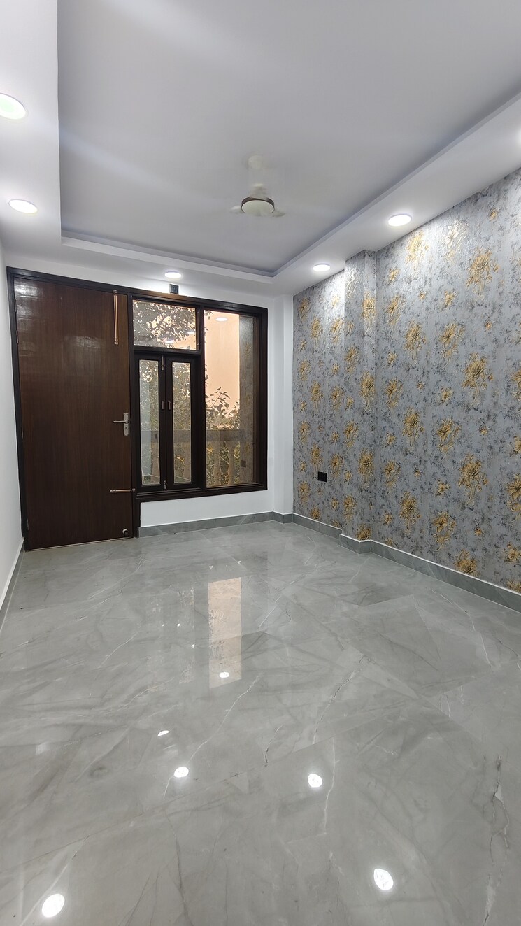 Room, govindpuri 3 Bedroom 900 Sq.Ft. Builder Floor In Govindpuri Delhi 9097335