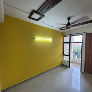 Room in 2 BHK Apartment at Prime City Greater Noida, Sector 3 Greater Noida – for Sale