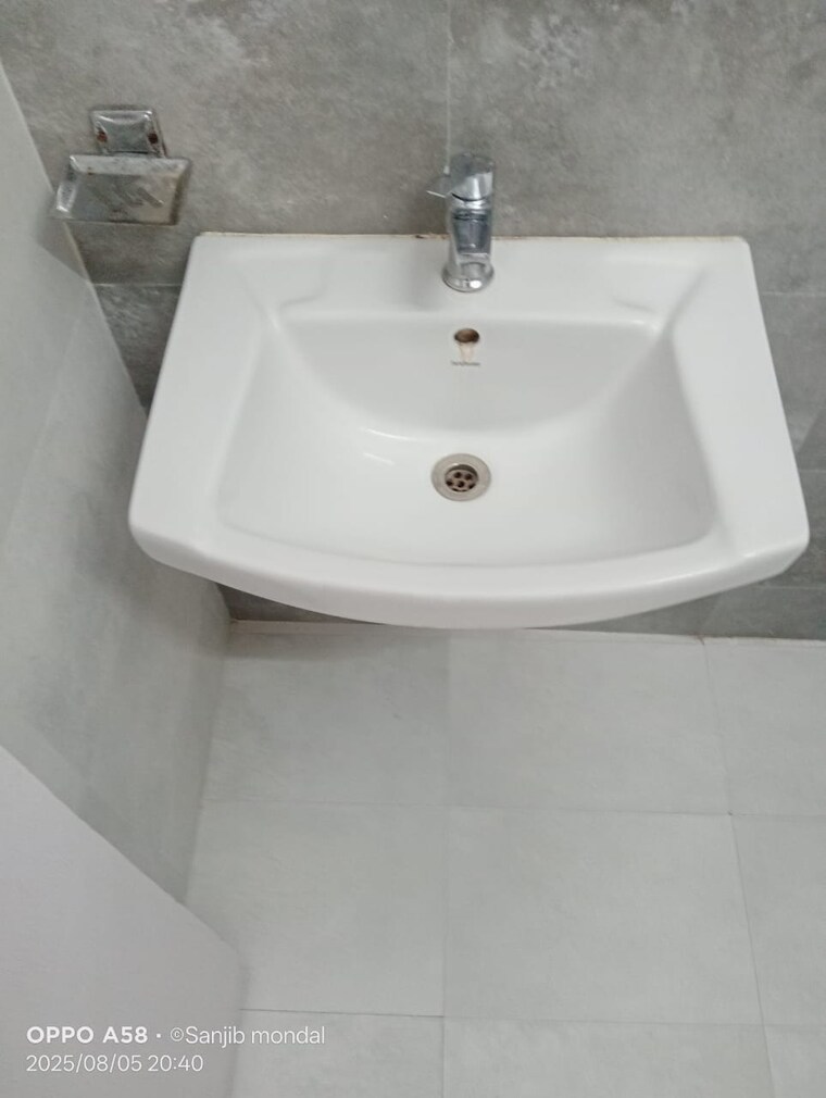 Bathroom, sunshine-enclave-new-town 3 Bedroom 1230 Sq.Ft. Apartment In New Town Kolkata 9097352