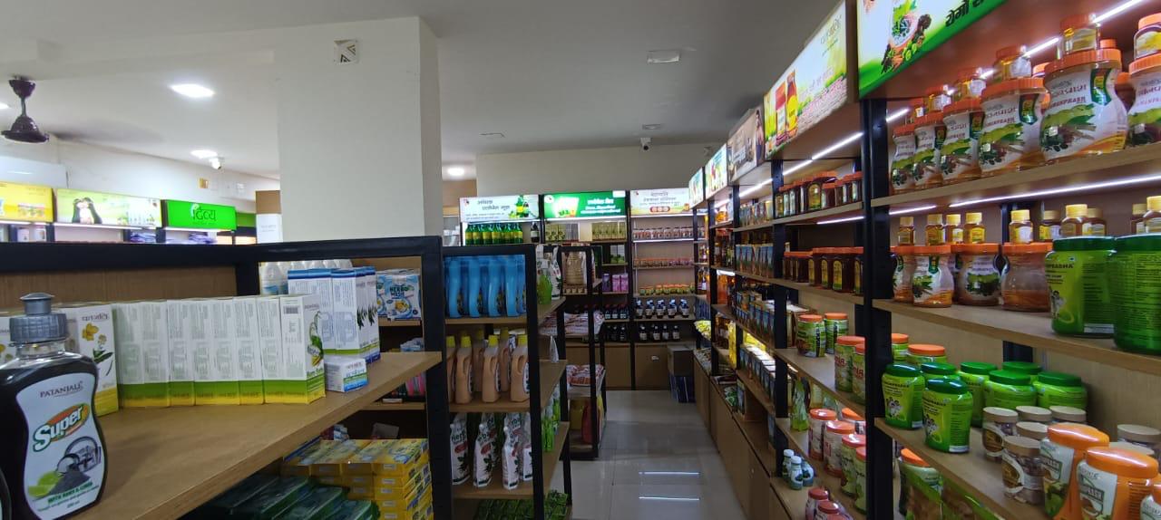 Retail Shop For Rent in Malad East