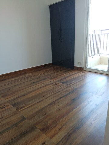 Room in 2 BHK Apartment at Ace Divino, Sector 1 Greater Noida – for Rent