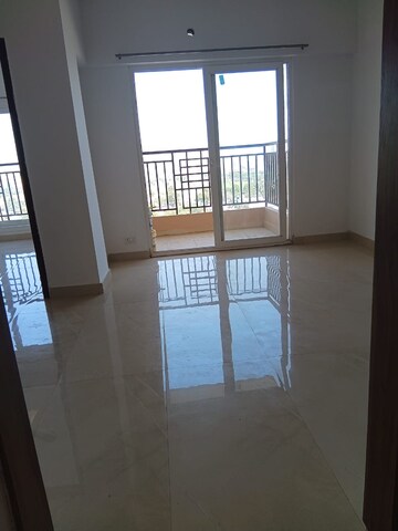 Room in 2 BHK Apartment at Ace Divino, Sector 1 Greater Noida – for Rent