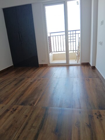 Room in 2 BHK Apartment at Ace Divino, Sector 1 Greater Noida – for Rent