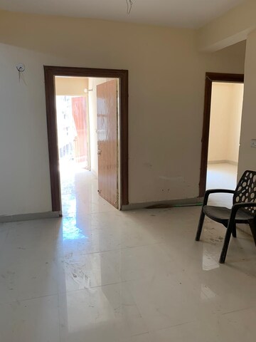 Room in 3 BHK Apartment at Adore Happy Homes, Sector 86 – for Rent