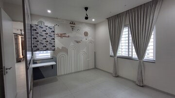 Room in 3 BHK Apartment at Jayabheri The Nirvana, Gopanpally – for Rent