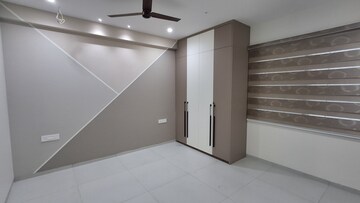 Room in 3 BHK Apartment at Jayabheri The Nirvana, Gopanpally – for Rent