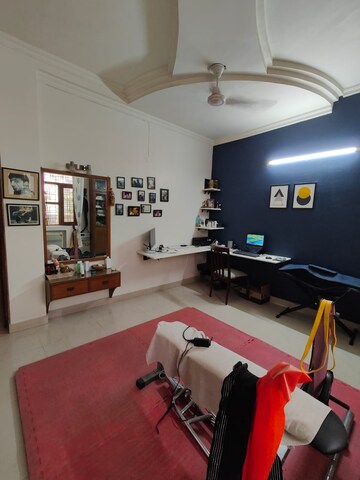 Team Area in 3 BHK Builder Floor at Green Fields Colony – for Rent