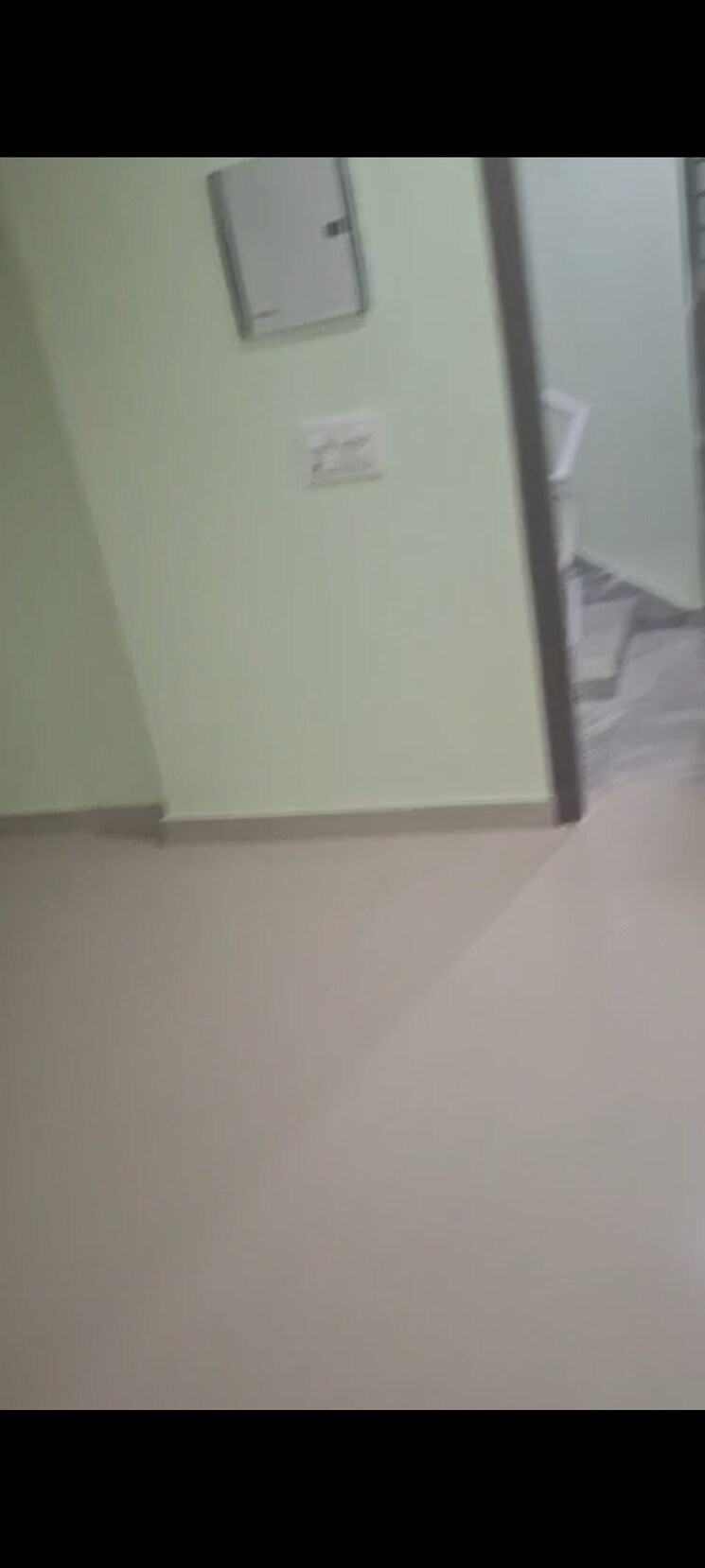 Room, rwa-apartments 3 Bedroom 2000 Sq.Ft. Independent House In Sector 31 Noida 9097560