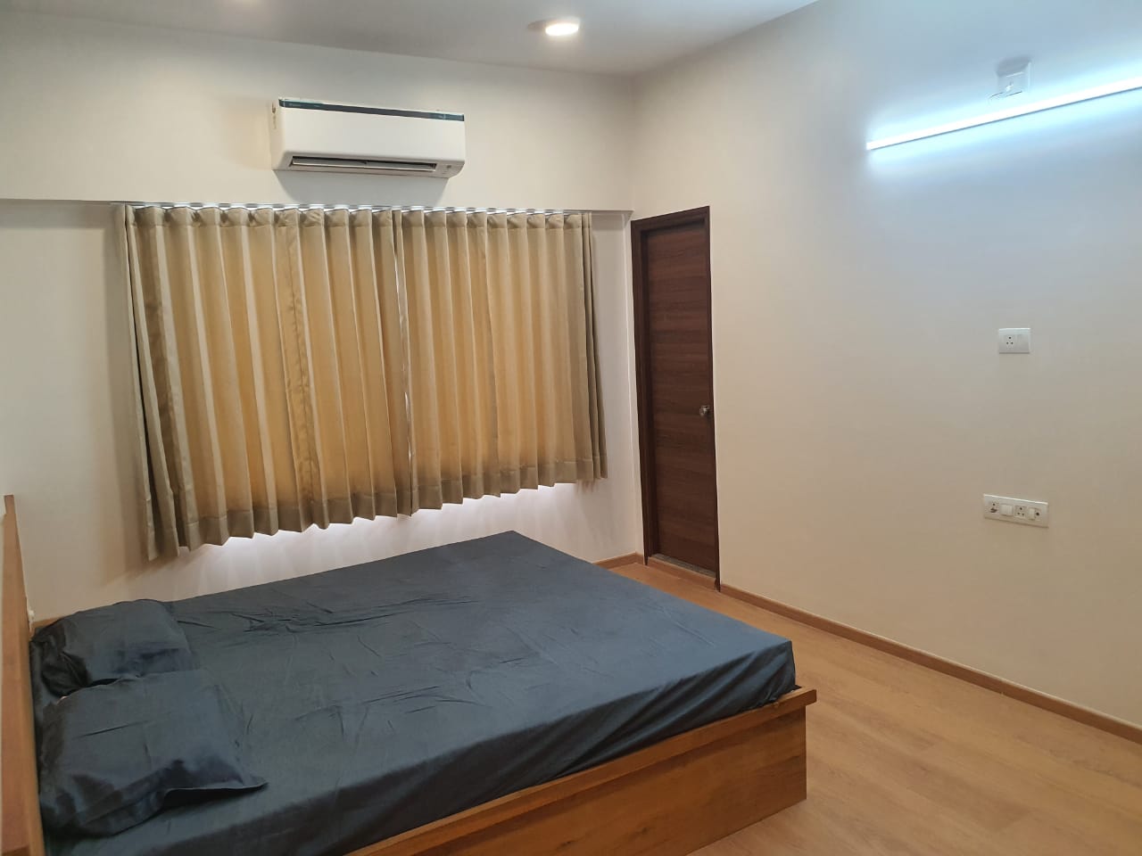 3 BHK Apartment For Rent in Ambli Road
