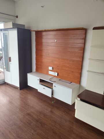 Room in 3 BHK Apartment at Disha Loharuka Solaris, Bannerghatta Road – for Rent