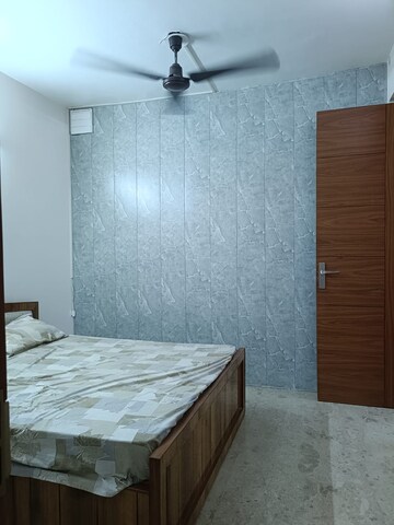 Bedroom in 2 BHK Apartment at Parshav Vihar, Patparganj – for Rent