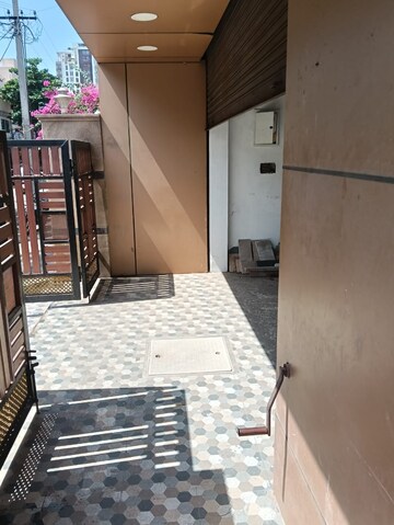  Showroom – Exterior View View at Virugambakkam - for Rent