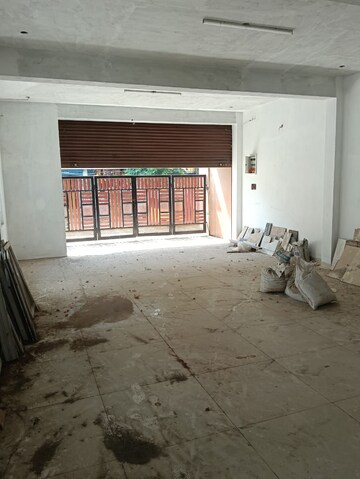 Common Area in  Showroom at Virugambakkam – for Rent