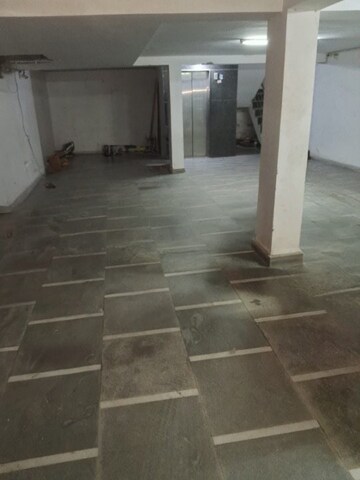 Parking in 3 BHK Builder Floor at Sector 8 Dwarka – for Sale