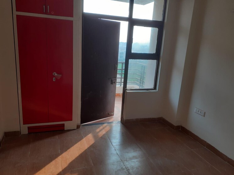 Room, amolik-heights 2 Bedroom 594 Sq.Ft. Apartment In Sector 88 Faridabad 9097639