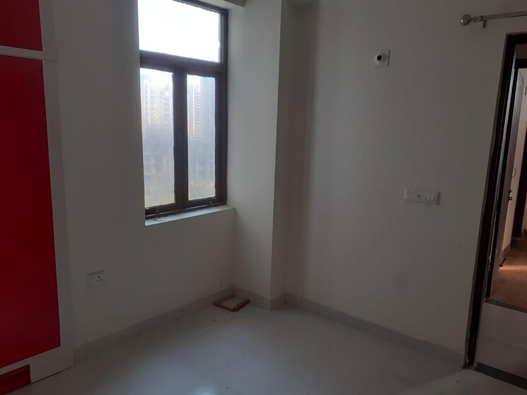 Room, amolik-heights 2 Bedroom 594 Sq.Ft. Apartment In Sector 88 Faridabad 9097639