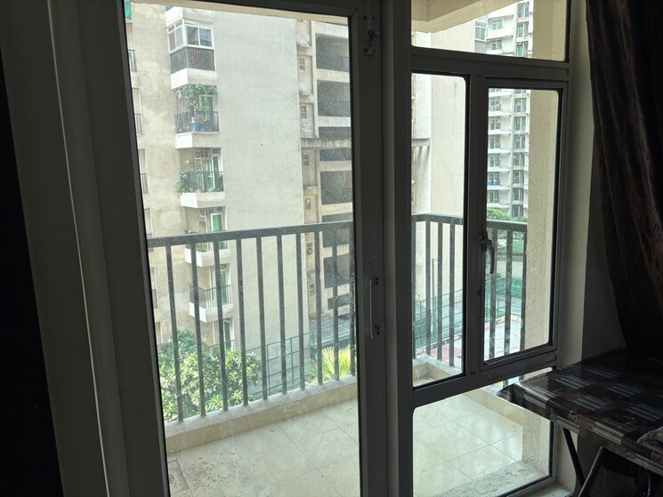 Room, gaur-city-2 3 Bedroom 1385 Sq.Ft. Apartment In Gaur City 2 Greater Noida 9097663