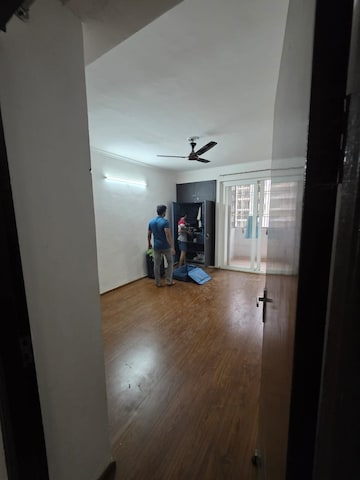 3 BHK Apartment For Sale in Amrapali Leisure Park, Amrapali Leisure Valley