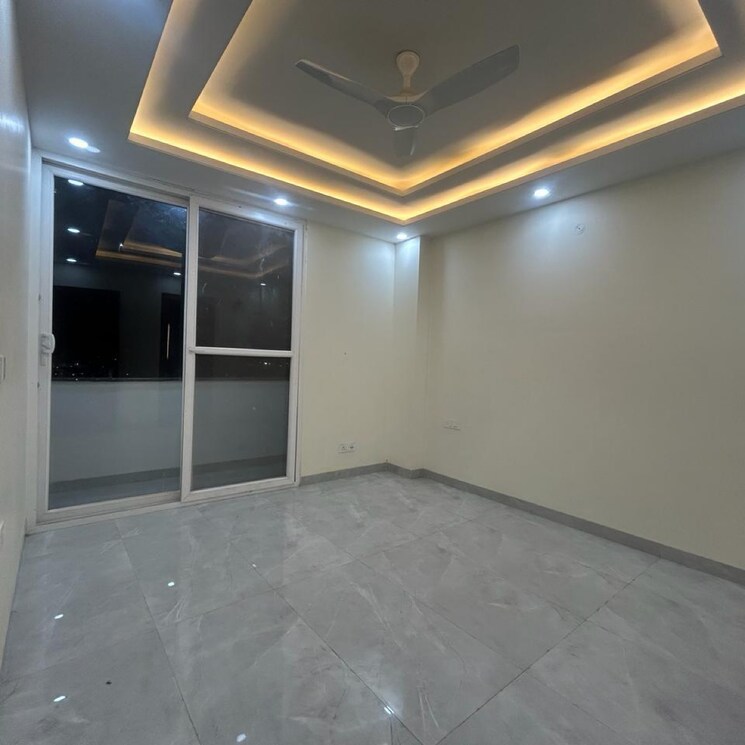 Room, hong-kong-bazaar 4 Bedroom 270 Sq.Yd. Builder Floor In Sector 56 Gurgaon 9097718