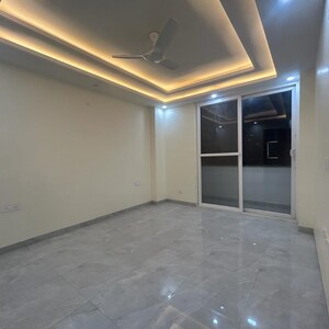 Room in 4 BHK Builder Floor at Hong Kong Bazaar, Sector 56 – for Sale