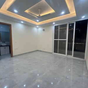 Room in 4 BHK Builder Floor at Hong Kong Bazaar, Sector 56 – for Sale