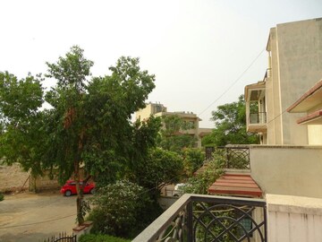 Balcony in 3 BHK Villa at Sector 57 – for Rent