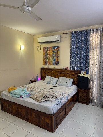 Bedroom in 3 BHK Villa at Sector 57 – for Rent