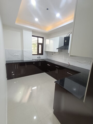 Kitchen in 4 BHK Builder Floor at Ansal API Esencia, Sector 67 – for Rent