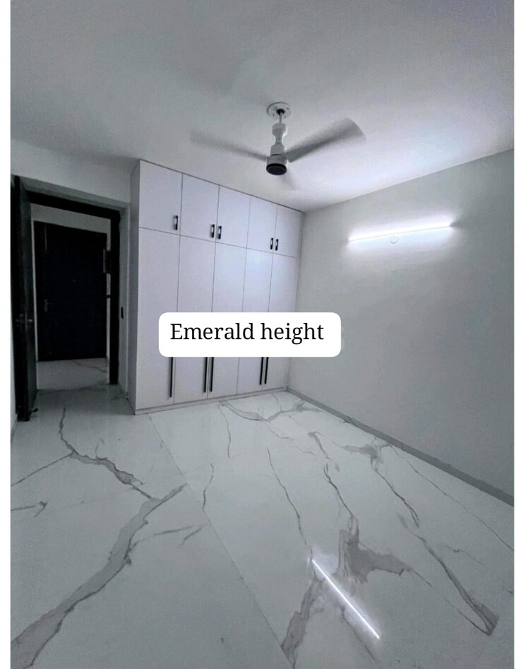 Room, shiv-sai-emerald-heights 3 Bedroom 2150 Sq.Ft. Apartment In Sector 88 Faridabad 9097783