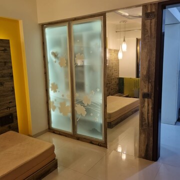 Room in 3 BHK Apartment at Pride Purple Park Turquoise, Park Street – for Rent
