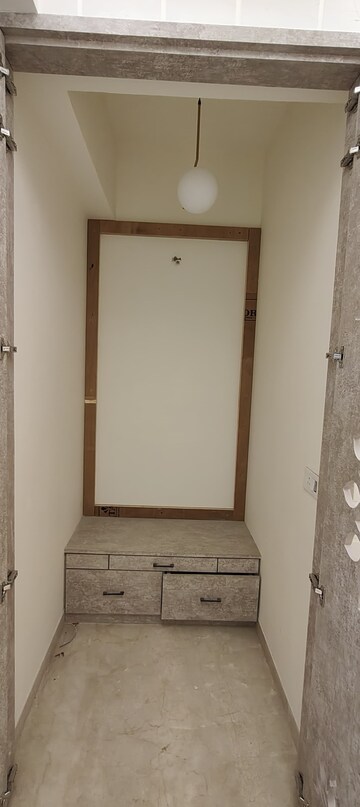 Room in 4 BHK Apartment at Shivalik Edge, Ambli – for Rent
