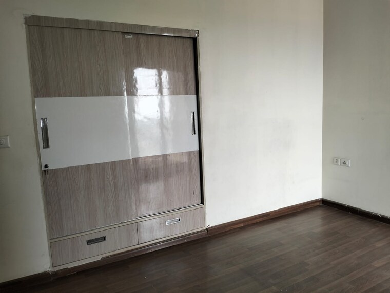 Room, shiv-sai-ozone-park 3 Bedroom 1252 Sq.Ft. Apartment In Sector 86 Faridabad 9097837