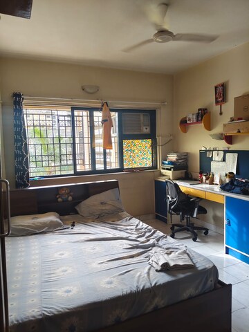 Bedroom in 2 BHK Apartment at Sun Glory, Powai – for Rent