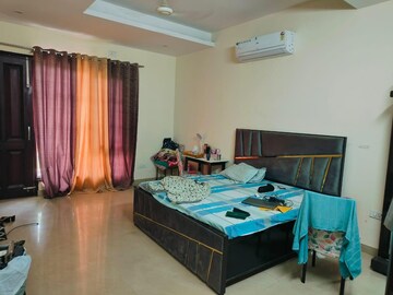Bedroom in 3 BHK Builder Floor at Gail CGHS, Sector 56 – for Rent