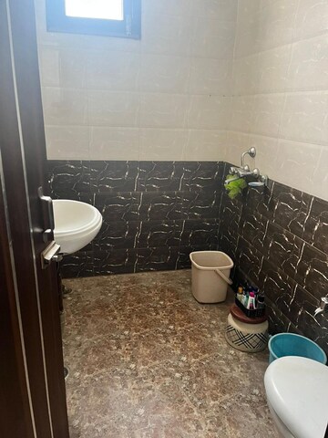 Bathroom in 3 BHK Builder Floor at Gail CGHS, Sector 56 – for Rent